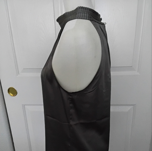 WHBM Pit Halter Shell.  NWT - Picture 2 of 5